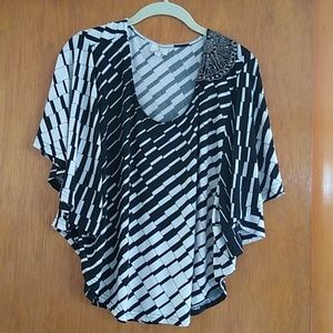 3/$20 Hot & Delicious Ladies short sleeve pullover top